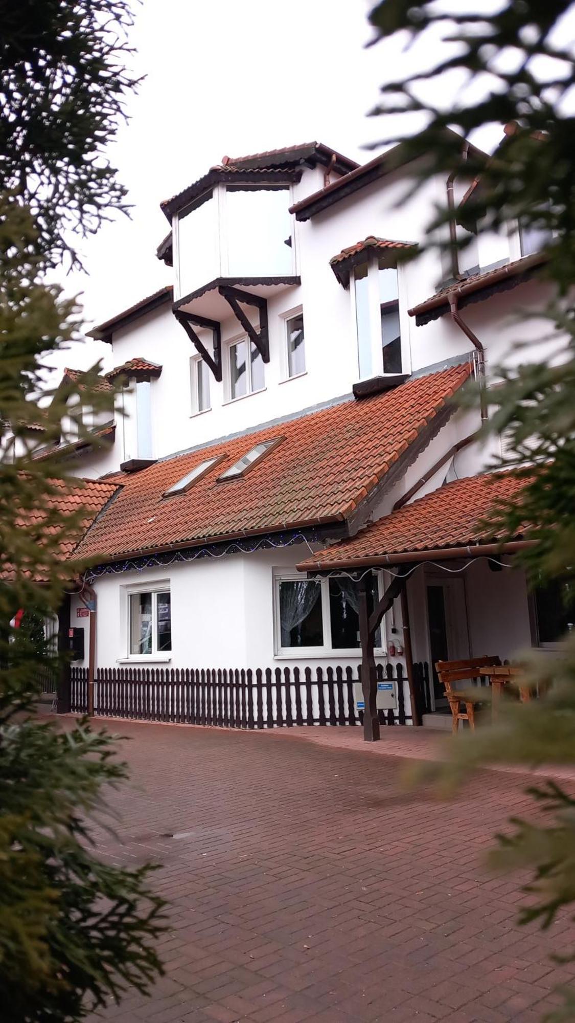 Hotel Dworek Wrocław Exterior foto