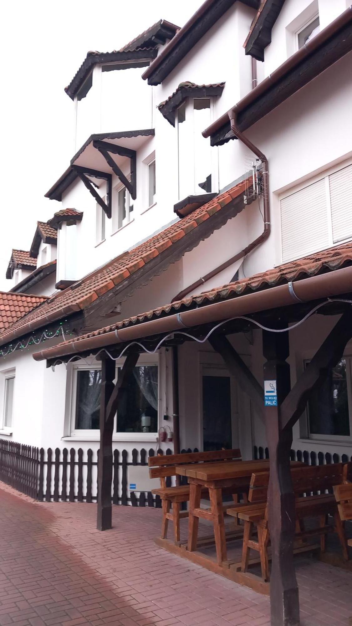 Hotel Dworek Wrocław Exterior foto